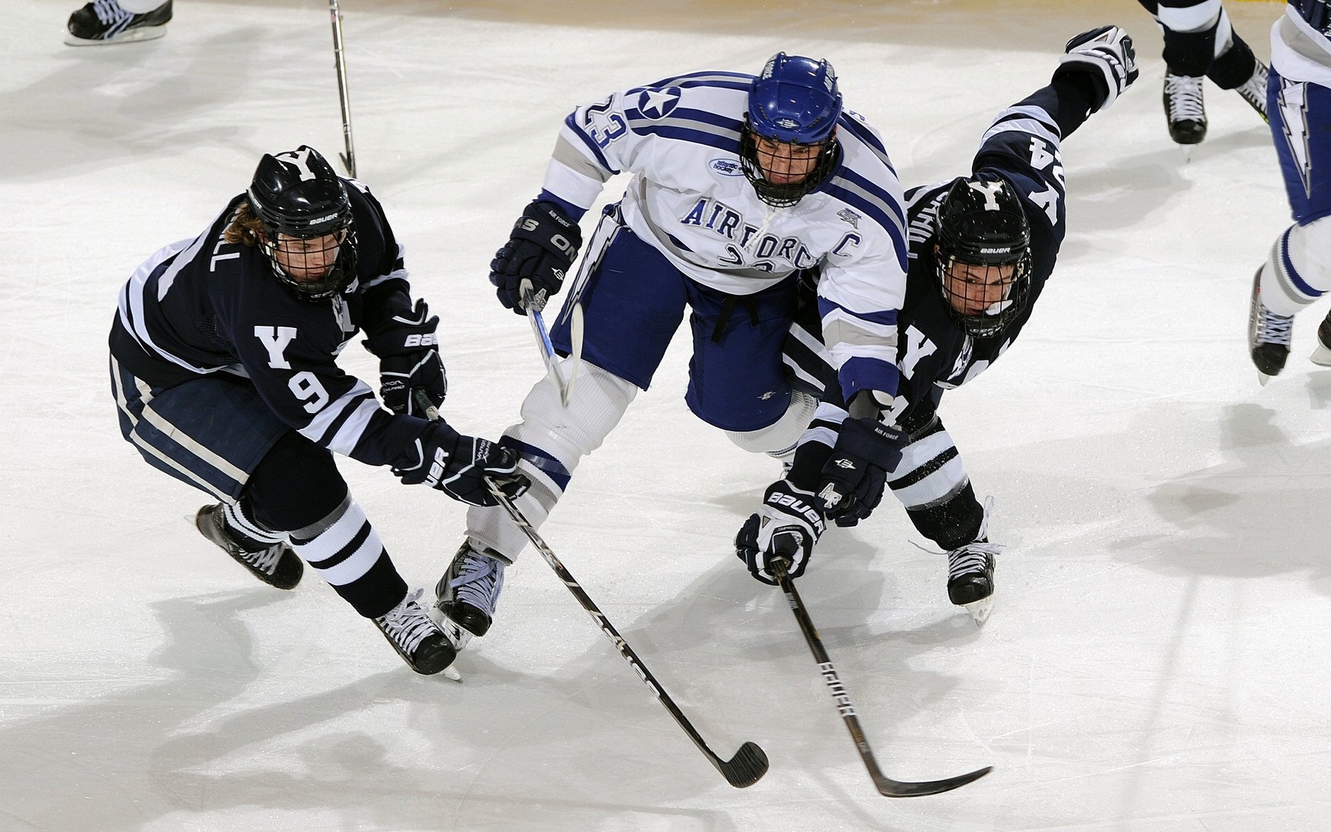 “中超引入先进训练设备，提升运动水平”，中超装备